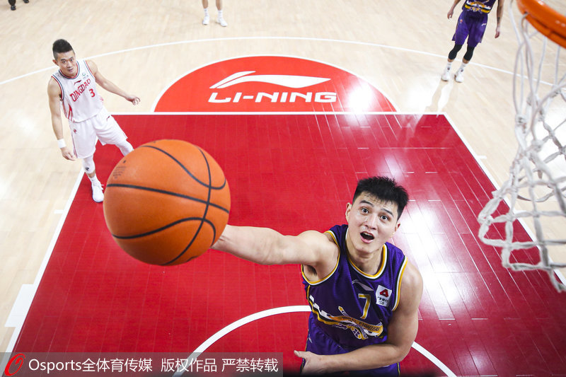 俞长栋成为孤胆英雄