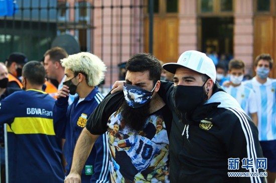 特写：送别马拉多纳