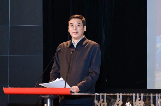 “冬奥节拍2020——迎冬奥冰雪艺术展”在中华世纪坛开幕