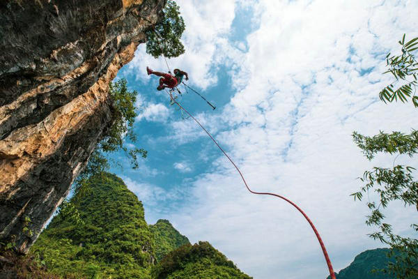 2020中国攀岩自然岩壁精英挑战赛将在广西马山举行