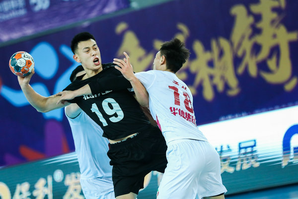 男子手球联赛战罢第一阶段华体国奥艰难保住不败金身