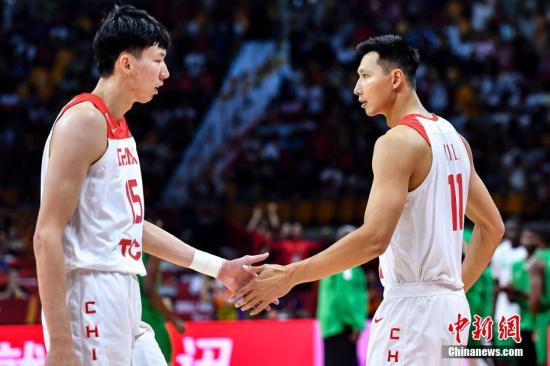 资料图：中国男篮在2019年篮球世界杯17-32名排位赛中，73：86不敌尼日利亚。/p中新社记者 陈骥旻 摄