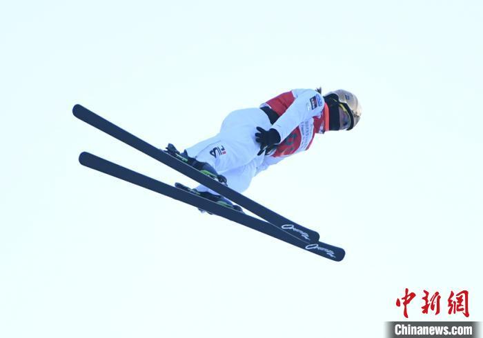 资料图:徐梦桃在比赛中 张瑶 摄 资料图:徐梦桃在比赛中 张瑶 摄