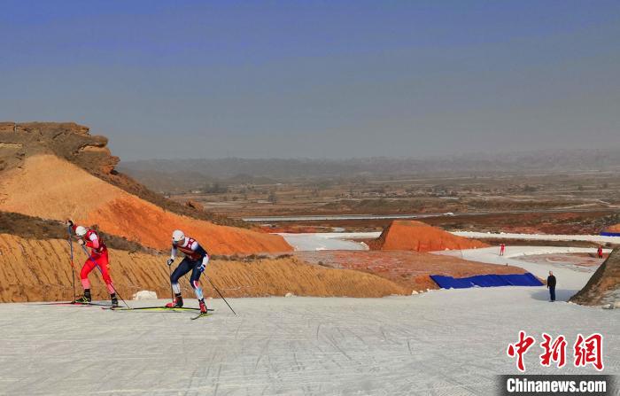 2020-2021赛季全国越野滑雪冠军赛落幕。黑龙江省体育局提供