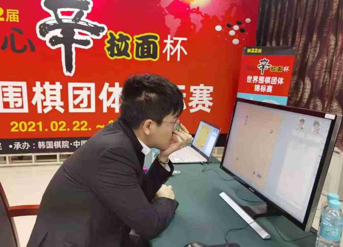 柯洁在比赛中。中国棋院供图。