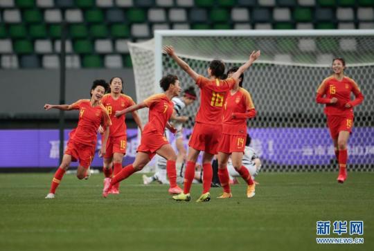 评论：重压下拼回奥运席位 女足捍卫中国足球尊严