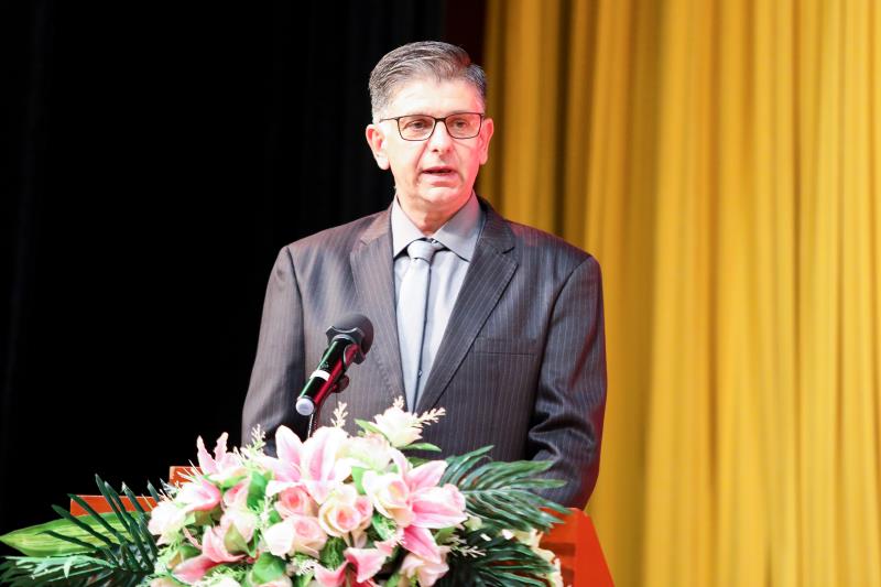 南美教练团队总监吉列尔梅。恒大足校供图 南美教练团队总监吉列尔梅。恒大足校供图