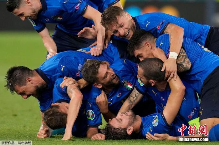 意大利是本届欧洲杯第一支出线的球队