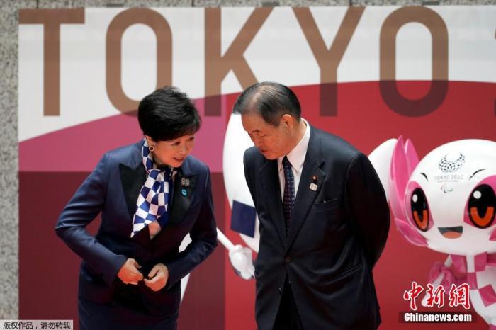 当地时间4月14日,日本东京,2020东京奥运会与残奥会吉祥物Miraitowa和Someity雕像揭幕仪式举行,纪念2020东京奥运会开幕倒计时一百天。日本奥委会新任主席山下泰裕、东京都知事小池百合子、东京奥运会组委会副主席远藤敏明等人出席。 当地时间4月14日,日本东京,2020东京奥运会与残奥会吉祥物Miraitowa和Someity雕像揭幕仪式举行,纪念2020东京奥运会开幕倒计时一百天。日本奥委会新任主席山下泰裕、东京都知事小池百合子、东京奥运会组委会副主席远藤敏明等人出席。